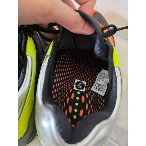 Nike Air Tuned Max Volt Total Orange 2022 Size 11 main image 11